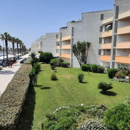 Au Barcares, Vue Magnifique Sur Le Port Et La Appartement Le Barcarès