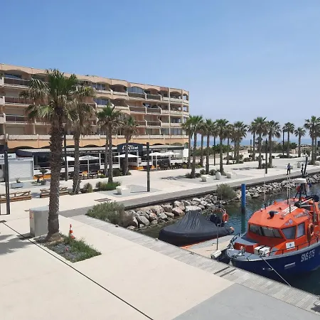 Au Barcares, Vue Magnifique Sur Le Port Et La Apartmán
